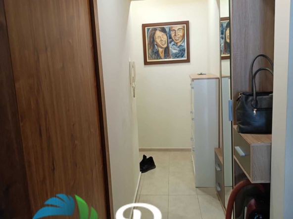 Дава се под наем Двустаен апартамент в Варна, Окръжна болница - 60 кв.м за 420 € - Снимка #1