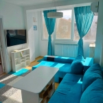 Дава се под наем Тристаен апартамент в София, Изток - 84 кв.м за 91.8 € - Снимка #1