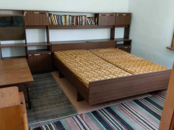 Дава се под наем Къща в с. Бяла, Област Сливен - 100 кв.м за 255 € - Снимка #1