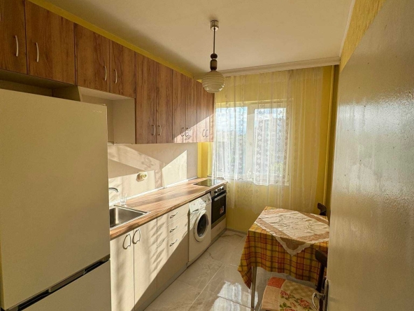 Дава се под наем Двустаен апартамент в Пловдив, Каменица 1 - 55 кв.м за 300 € - Снимка #1