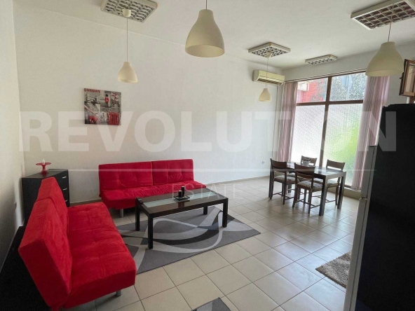 Дава се под наем Двустаен апартамент в Пловдив, Младежки Хълм - 70 кв.м за 275 € - Снимка #1