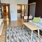 Дава се под наем Тристаен апартамент в Варна, Зимно кино Тракия - 90 кв.м за 600 € - Снимка #1