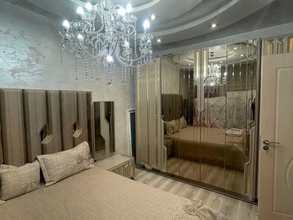 Тристаен апартамент в Пловдив, Изгрев - 86 кв.м за 1303 €/кв.м - Снимка #1