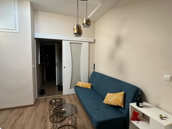 Дава се под наем Тристаен апартамент в София, Изток - 68 кв.м за 700 € - Снимка #1