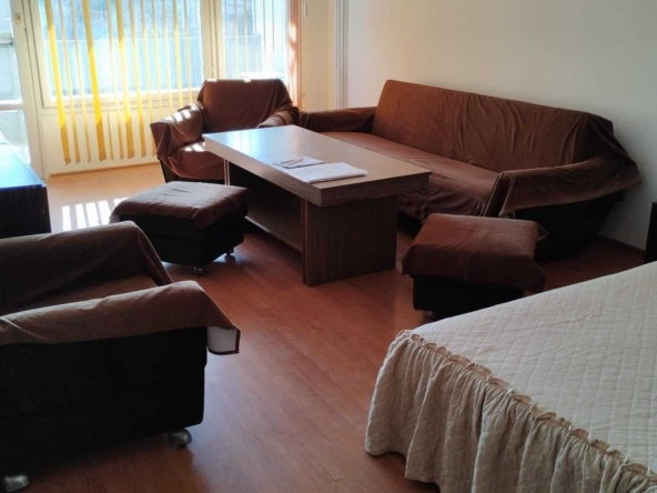 Дава се под наем Тристаен апартамент в Пловдив, Христо Смирненски - 63 кв.м за 331.5 € - Снимка #1