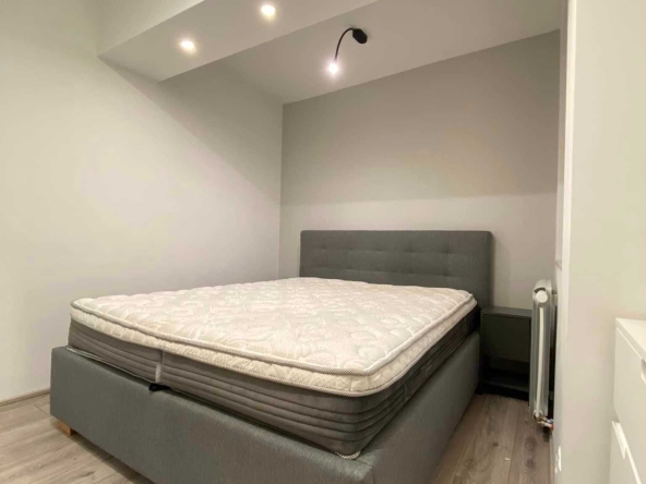 Дава се под наем Двустаен апартамент в София, Красно село - 65 кв.м за 484.5 € - Снимка #1