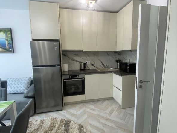 Дава се под наем Двустаен апартамент в Варна, Център - 38 кв.м за 650 € - Снимка #1