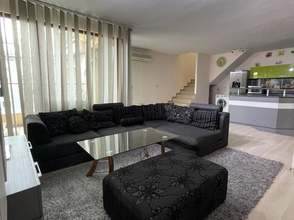 Дава се под наем Мезонет в Бургас, Братя Миладинови - 120 кв.м за 714 € - Снимка #1