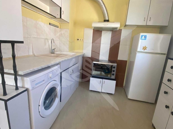 Дава се под наем Етаж от къща в Варна, Левски - 78 кв.м за 420 € - Снимка #1