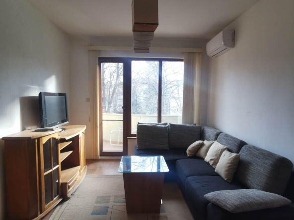 Дава се под наем Тристаен апартамент в Пловдив, Христо Смирненски - 82 кв.м за 460 € - Снимка #1