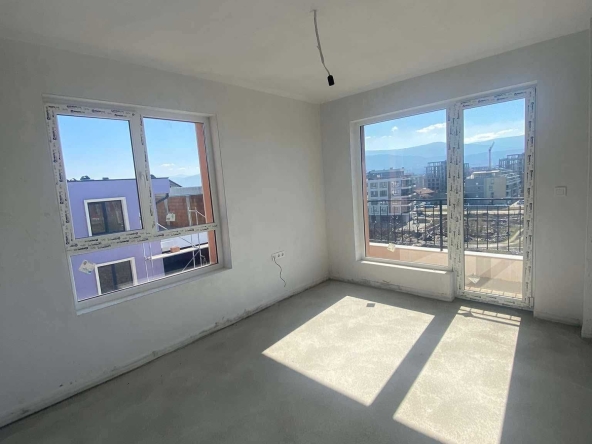 Двустаен апартамент в Пловдив, Кючук Париж - 92 кв.м за 1055 €/кв.м - Снимка #1