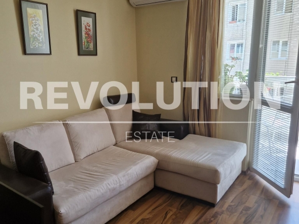 Дава се под наем Двустаен апартамент в Варна, Аспарухово - 65 кв.м за 425 € - Снимка #1