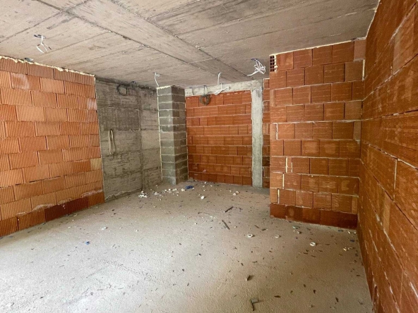 Тристаен апартамент в Пловдив, Кючук Париж - 101 кв.м за 1518 €/кв.м - Снимка #1