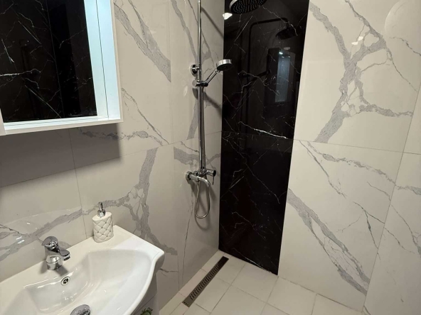 Дава се под наем Двустаен апартамент в София, Слатина - 50 кв.м за 600 € - Снимка #1