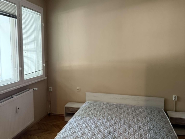Дава се под наем Двустаен апартамент в София, Гео Милев - 70 кв.м за 650 € - Снимка #1