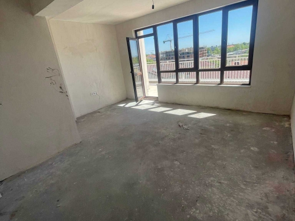 Двустаен апартамент в Пловдив, Остромила - 87 кв.м за 966 €/кв.м - Снимка #1