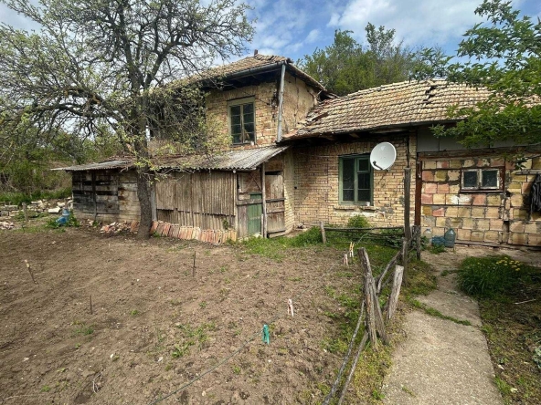 Къща в с. Ковачевец, Област Търговище - 80 кв.м за 96 €/кв.м - Снимка #1