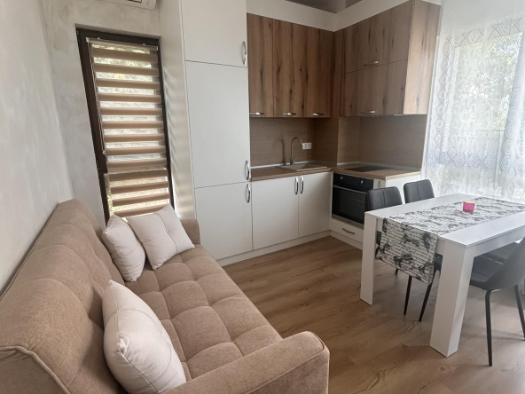 Дава се под наем Двустаен апартамент в Варна, Бриз - 45 кв.м за 550 € - Снимка #1