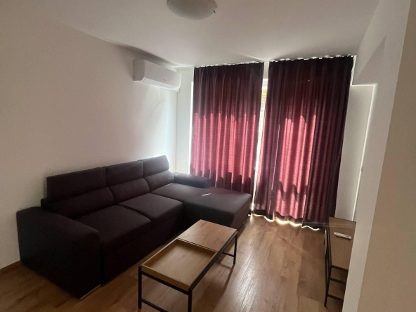 Дава се под наем Четиристаен апартамент в София, Витоша - 120 кв.м за 750 € - Снимка #1