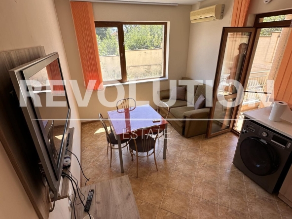 Дава се под наем Тристаен апартамент в Варна, Център - 70 кв.м за 550 € - Снимка #1