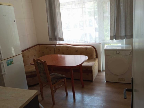 Дава се под наем Двустаен апартамент в Бургас, Възраждане - 40 кв.м за 204 € - Снимка #1