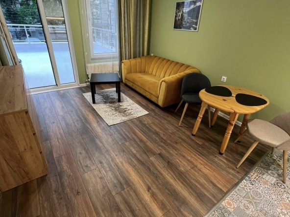 Дава се под наем Двустаен апартамент в София, Слатина - 60 кв.м за 600 € - Снимка #1