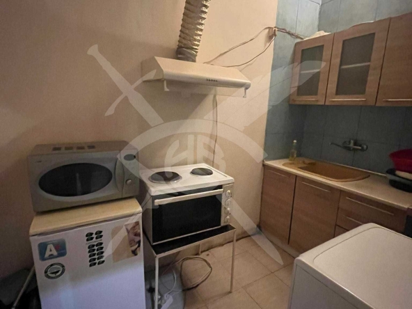 Дава се под наем Едностаен апартамент в Варна, Зимно кино Тракия - 30 кв.м за 180 € - Снимка #1