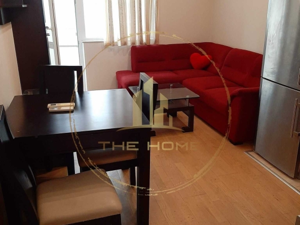 Дава се под наем Тристаен апартамент в Варна, Лятно кино Тракия - 77 кв.м за 475 € - Снимка #1