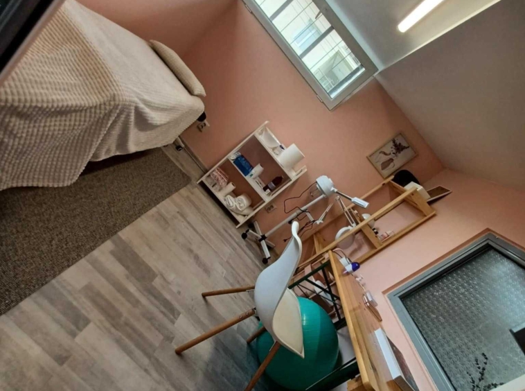 Дава се под наем Магазин в София, Горубляне - 8 кв.м за 178.5 € - Снимка #1