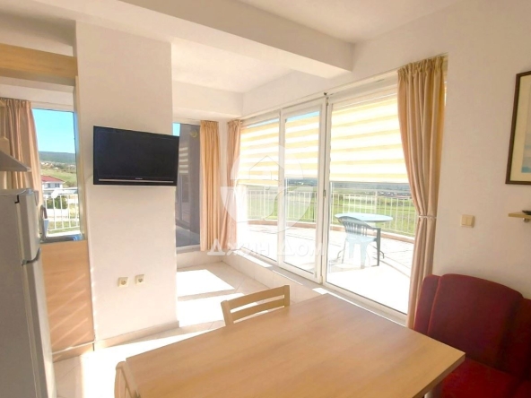 Тристаен апартамент в с. Кошарица, Област Бургас - 144 кв.м за 660 €/кв.м - Снимка #1