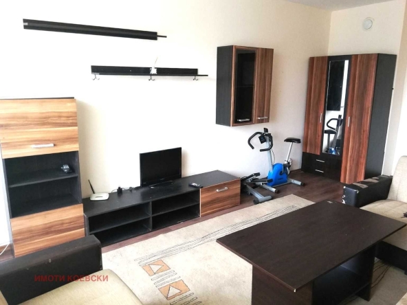 Тристаен апартамент в София, Люлин 3 - 88 кв.м за 2002 €/кв.м - Снимка #1