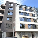 Тристаен апартамент в Варна, Базар Левски - 97 кв.м за 2393 €/кв.м - Снимка #1