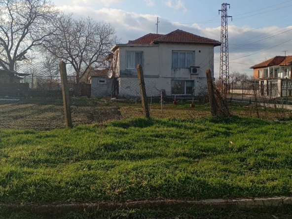 Къща в с. Роза, Област Ямбол - 138 кв.м за 222 €/кв.м - Снимка #1