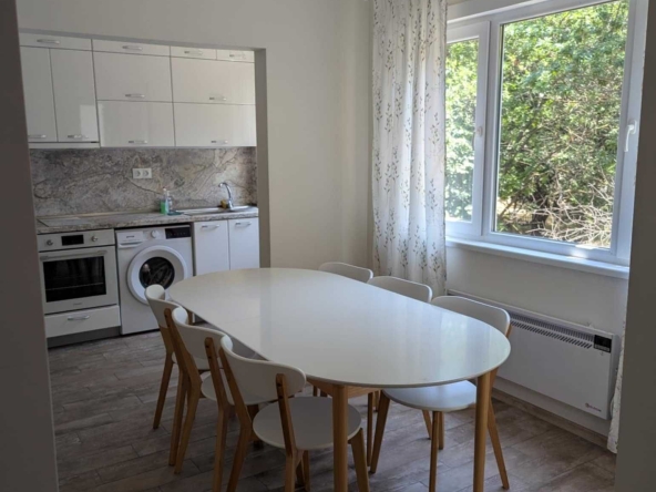 Дава се под наем Четиристаен апартамент в Варна, Чаталджа - 95 кв.м за 797.64 € - Снимка #1