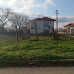 Къща в с. Роза, Област Ямбол - 1234 кв.м за 35 €/кв.м - Снимка #1