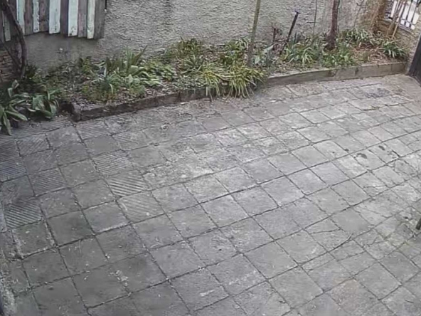 Дава се под наем Гараж / Паркомясто в Варна, Окръжна болница - 40 кв.м за 102 € - Снимка #1