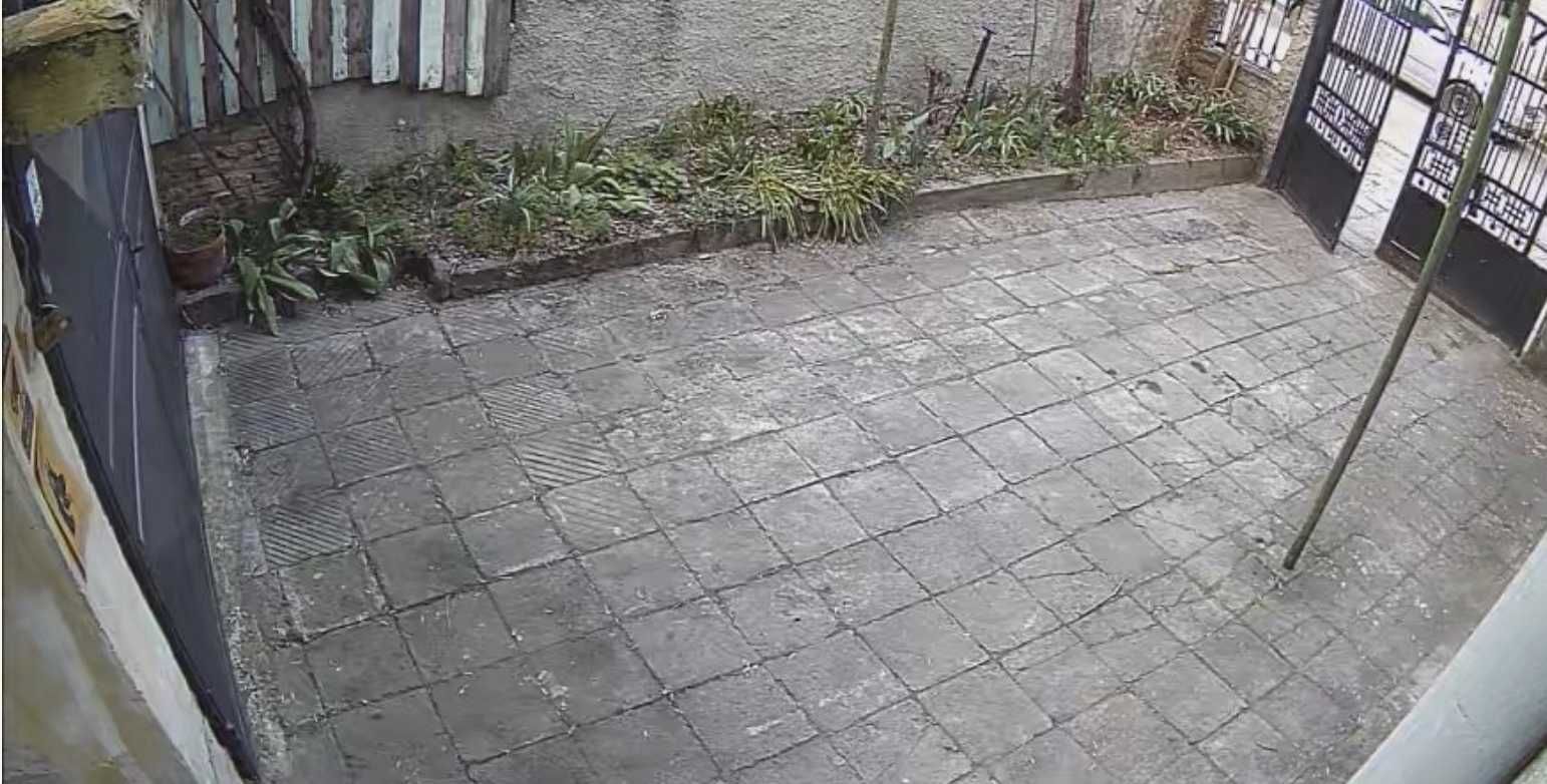 Дава се под наем Гараж / Паркомясто в Варна, Окръжна болница - 40 кв.м за 102 € - Снимка #1