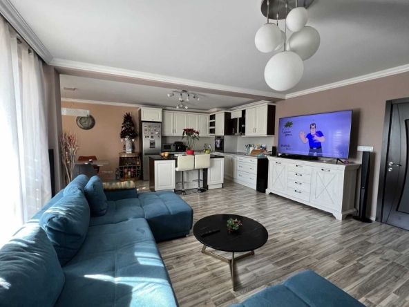 Тристаен апартамент в София, Овча купел - 204 кв.м за 2300 €/кв.м - Снимка #1