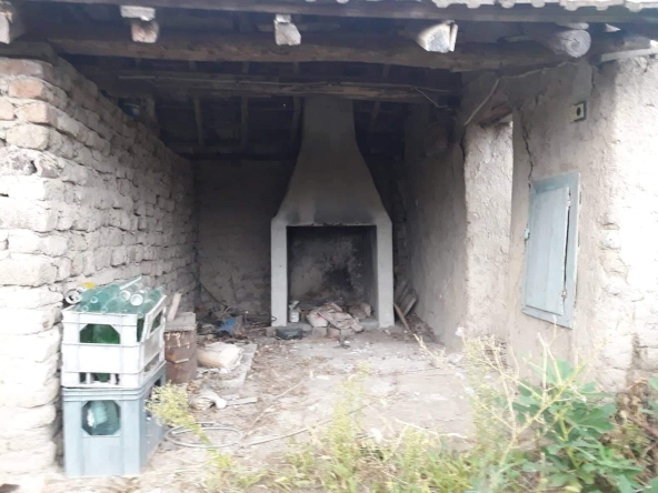 Къща в с. Загоре, Област Стара Загора - 200 кв.м за 153 €/кв.м - Снимка #1