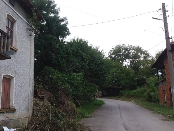 Къща в с. Микре, Област Ловеч - 102 кв.м за 100 €/кв.м - Снимка #1