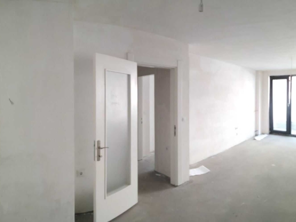 Двустаен апартамент в Пловдив, Христо Смирненски - 75 кв.м за 1742 €/кв.м - Снимка #1