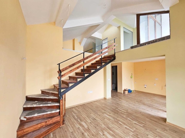 Тристаен апартамент в Балчик - 90 кв.м за 1334 €/кв.м - Снимка #1