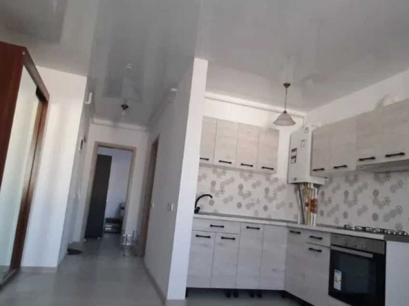 Дава се под наем Двустаен апартамент в Пловдив, Гагарин - 60 кв.м за 275.4 € - Снимка #1