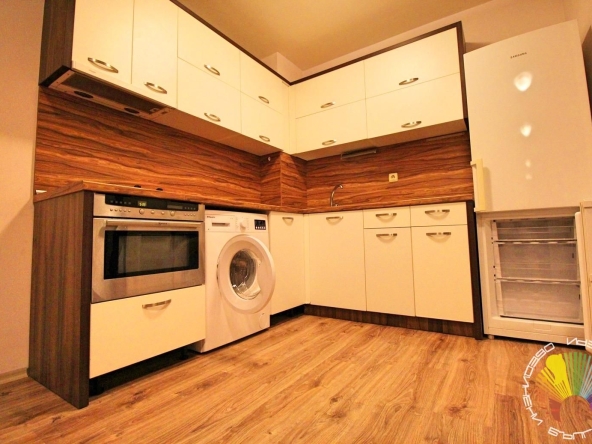 Дава се под наем Двустаен апартамент в Бургас, Славейков - 74 кв.м за 510 € - Снимка #1