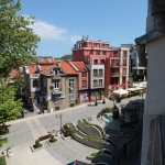 Дава се под наем Тристаен апартамент в Бургас, Център - 90 кв.м за 612 € - Снимка #1