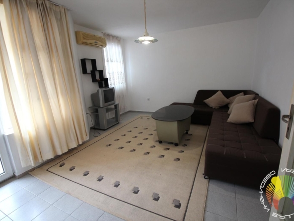 Дава се под наем Двустаен апартамент в Бургас, Възраждане - 72 кв.м за 306 € - Снимка #1