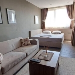 Дава се под наем Едностаен апартамент в София, Студентски град - 43 кв.м за 560.49 € - Снимка #1