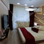 Дава се под наем Тристаен апартамент в София, Център - 119 кв.м за 1190 € - Снимка #1