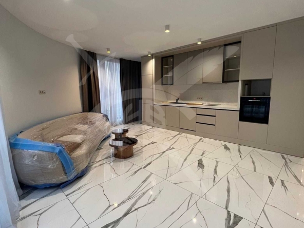 Тристаен апартамент в Варна, Трошево - 125 кв.м за 2400 €/кв.м - Снимка #1