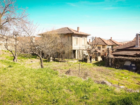 Къща в Велико Търново, Акация - 160 кв.м за 396 €/кв.м - Снимка #1